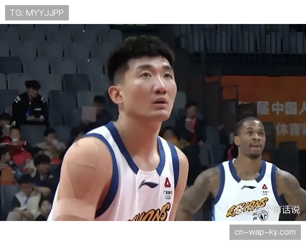 孙铭徽后场统治力强 场均9.5次助攻串联全队 孙铭徽后场统治力强 场均9.5次助攻串联全队